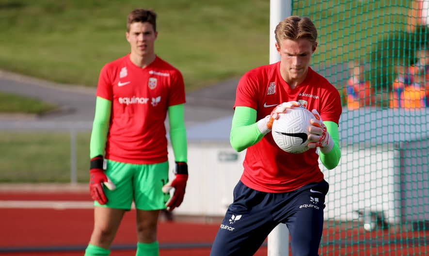 Keepere i aksjon på trening.